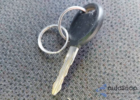 2002 Dodge Dakota из США, поврежденный, VIN 1B7GG16X82S683108